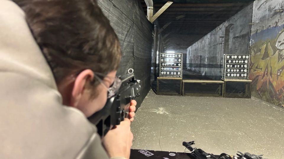 airsoft šautuve juglas izklaides parkā