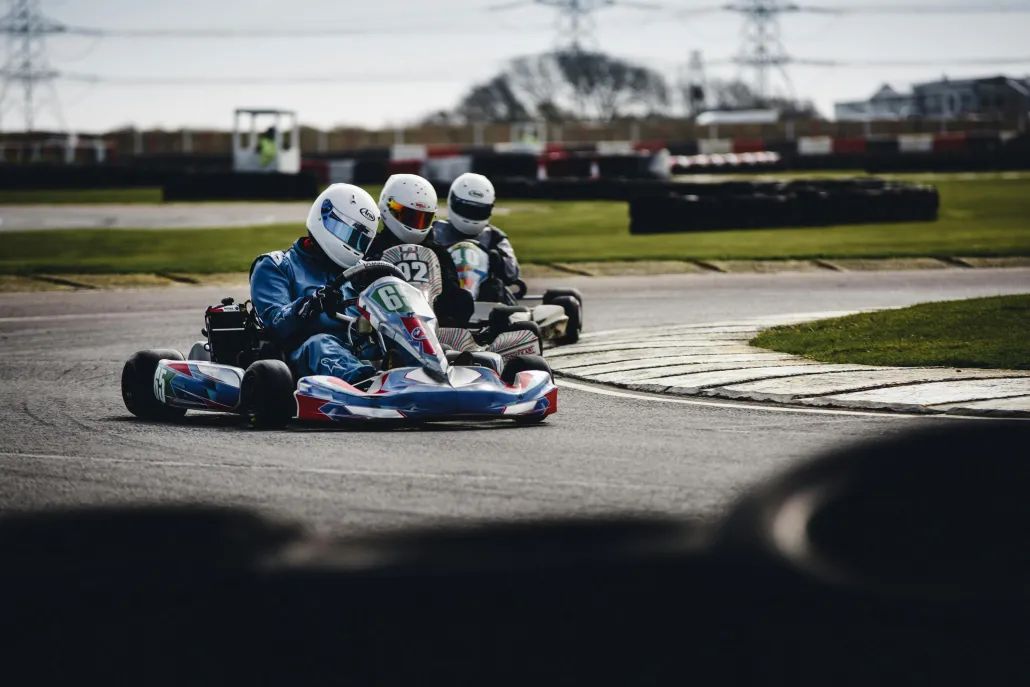 Kartingu sacensības āra trasē