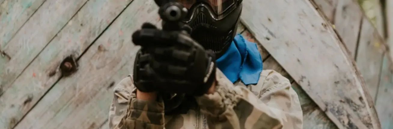 Into the battle zone: indoor vs outdoor paintball fields