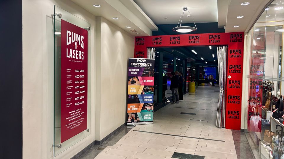 GUNSnLASERS Galerija Centrs ieeja
